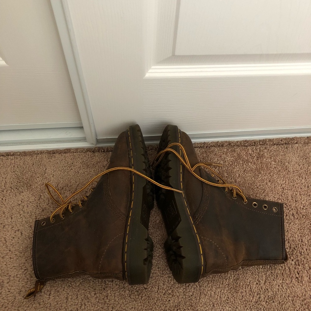 Vintage England Dr. Marten Brown Boots - Picture 4 of 5